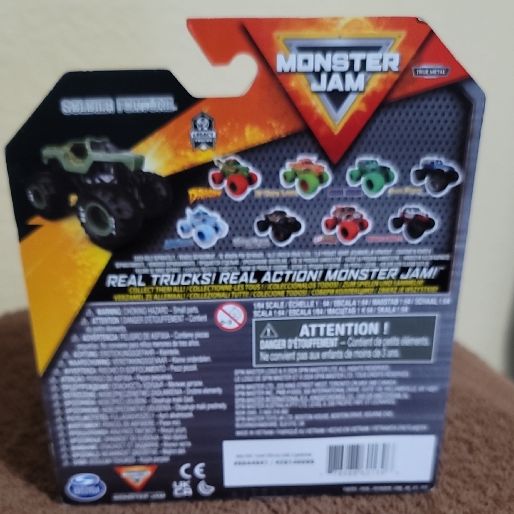 Soldier Fortune Toy Truck - Green - Picture 2 of 3